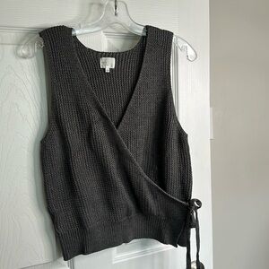 dee elle charcoal gray knit wrap tank